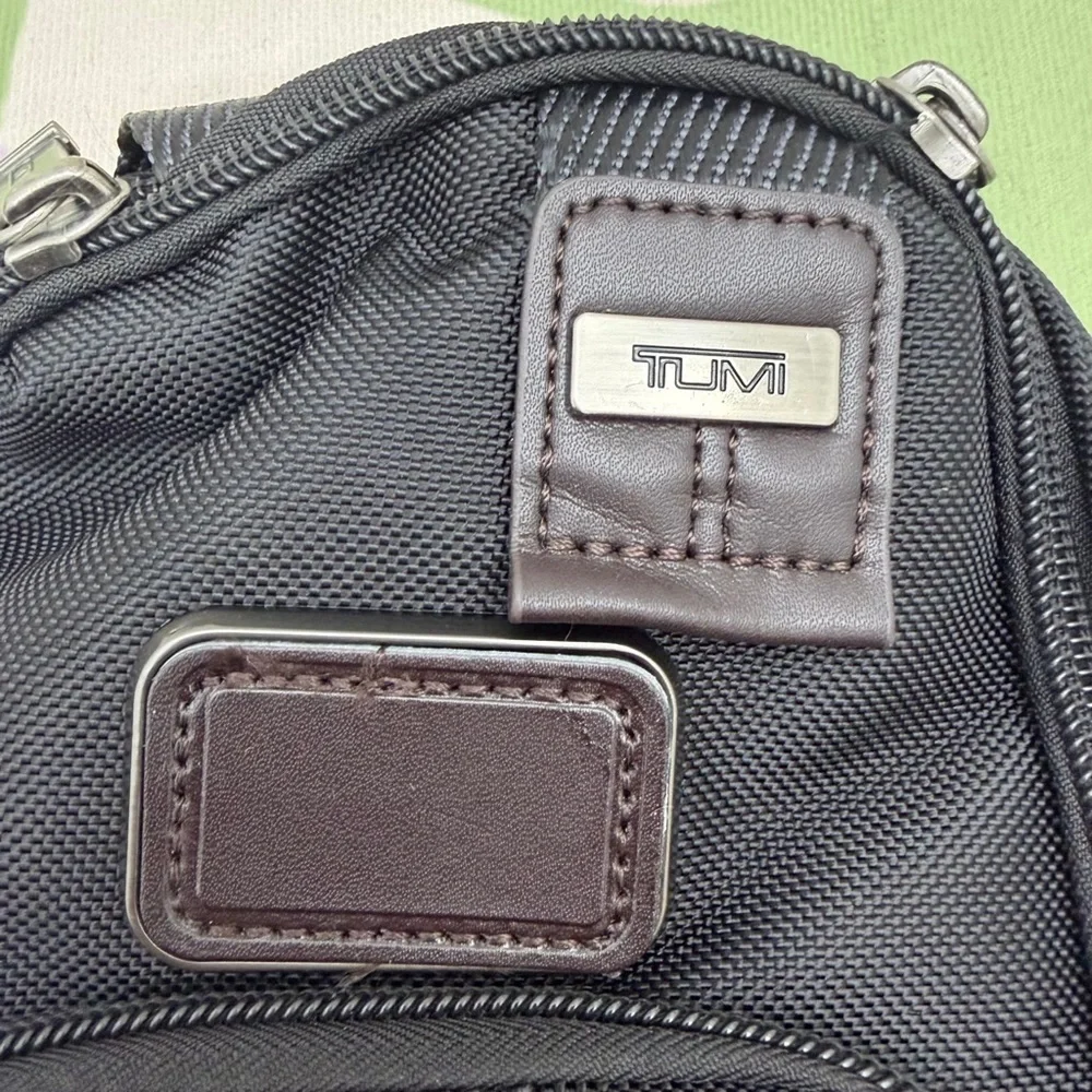 🌞 Tumi Alpha Bravo Compact Shoulder Bag|Chest Pack